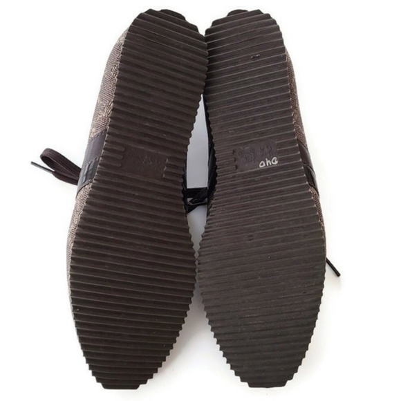 Coach Woman’s Signature Ivy Sneaker - Picture 7 of 13